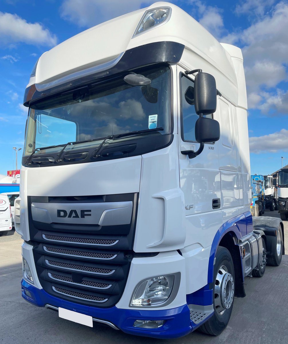 Full-colour change complete and ready to be returned to the customer💪 Is your truck in need of paint or bodywork? Don't hesitate to contact us!

#ThompsonRefinishers #CommercialRefinishing #CustomPainting #Trucks