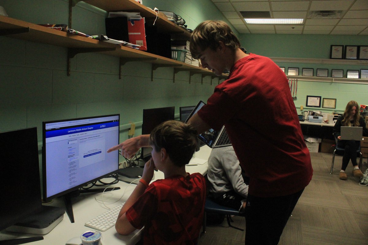 FBLA_Larimore's tweet image. LEAD Level Begins! Larimore FBLA Middle Level started working on one of our state requirements today!

#Fbla #NDFbla #Middlelevel #FBLAPBL