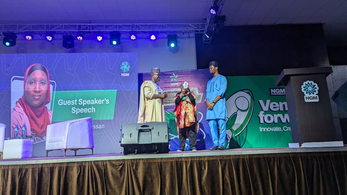 OutSourceGbl's tweet image. Our Founder &amp;amp; CEO, Amal Hassan attended the NGM Conference in Lagos, where she delivered an insightful lecture on the topic, “Think All Around The Box: Innovation and Creativity in Entrepreneurship and Personal Growth.”

#ThinkOutsideTheBox #OutsourceGlobal #NGMConference