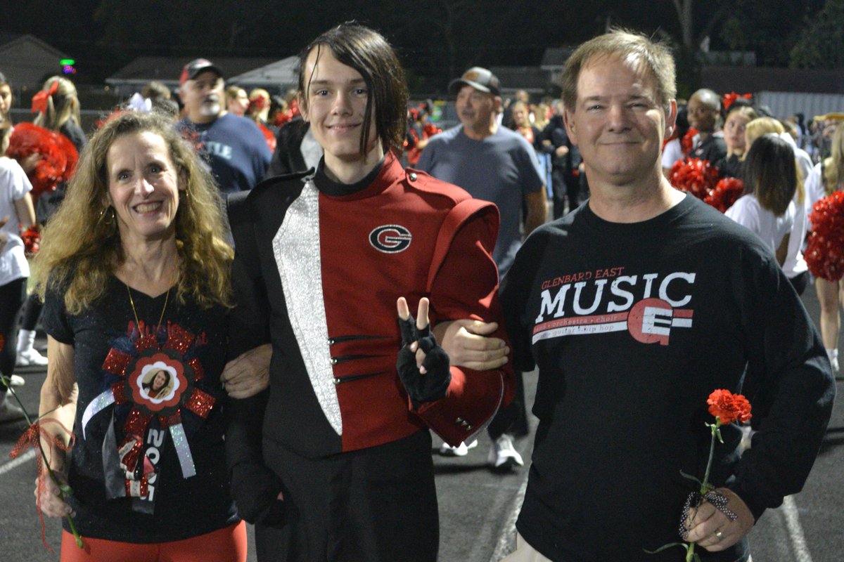 MichaelStranski's tweet photo. Glenbard East Boys Varsity Fooyball vs West Chicago and Band Cheer and Dance Color Guard 10-11-2024
@GEHS_Athletics
@GE_Rams
@gehs_cheer
@gehsdance
@RamFBHC https://t.co/QEWMA3Klok