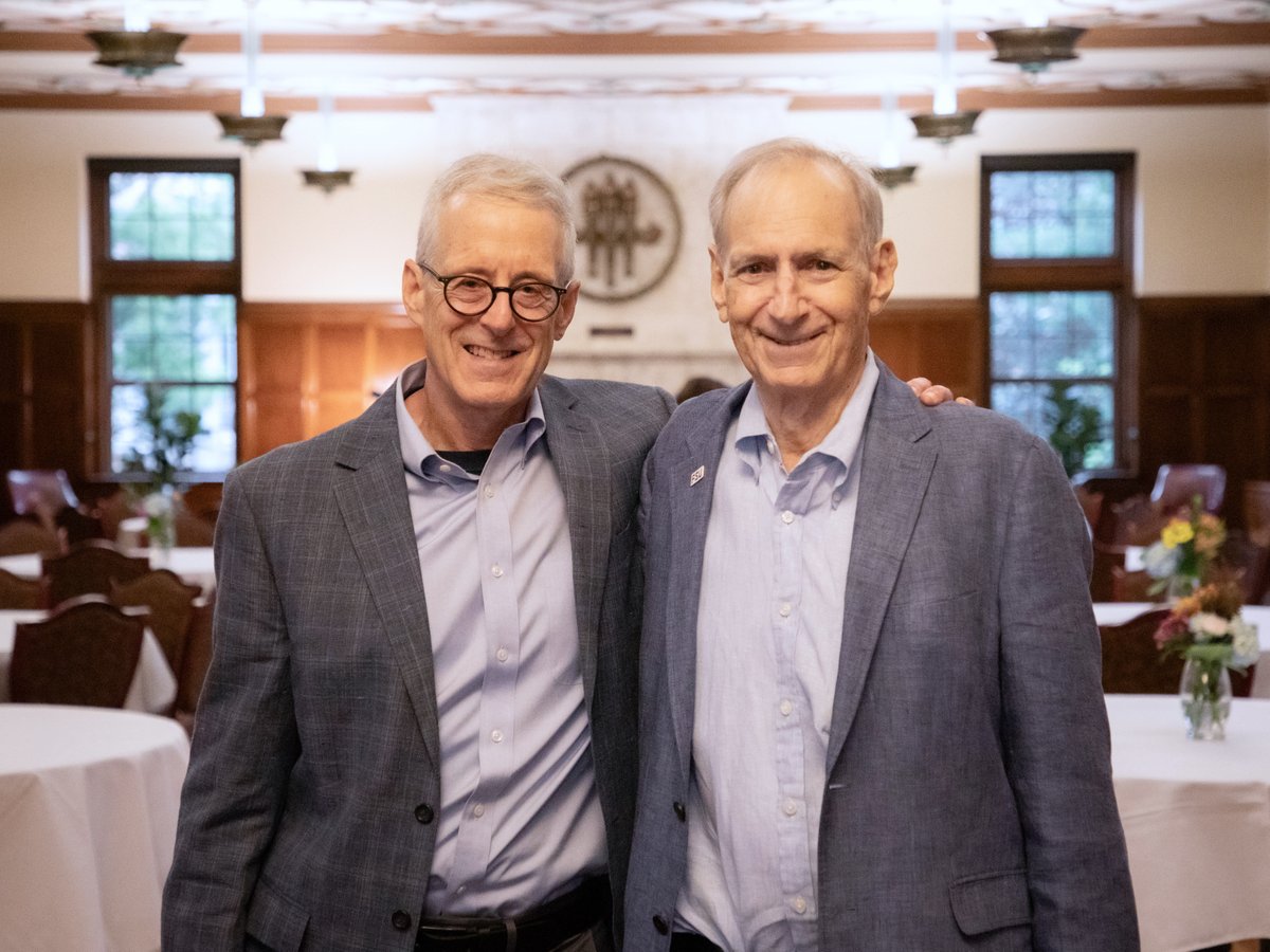 FSUartssciences's tweet photo. Thank you to everyone who helped make the Myles Hollander Distinguished Lectureship a success! Each year, #FSUStatistics welcomes a leader in the field, celebrating their impactful research contributions. Watch the full lecture on our YouTube channel here: https://t.co/uKbdgzmXwa https://t.co/XHbYStoNOs
