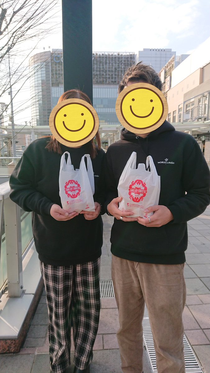 megla_sh61's tweet image. 久々の黒崎
路上のとき以来かな…
今日も『幸』でした！！
#黒崎SEC
#SOSlive
@WORLDLAUGH_fuk 
@JeGlanz 
@s_g_r_12