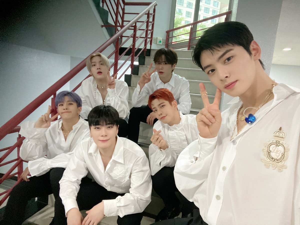 i vote #astro at #2024MAMAVOTE