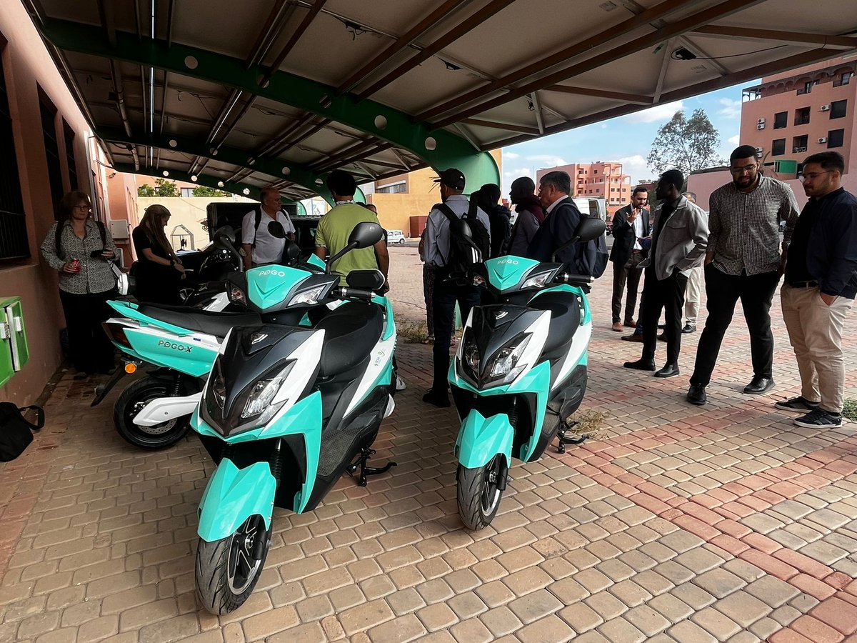 SESA kicked off the first day of its 4th Regional Event with great success! 🎉

Highlights include insights from representatives of Cascais and Barcelona, engaging group discussions on #emobility, the exciting launch of the #SESAToolbox, and a showcase of e-mopeds by 🏍️ POGO.