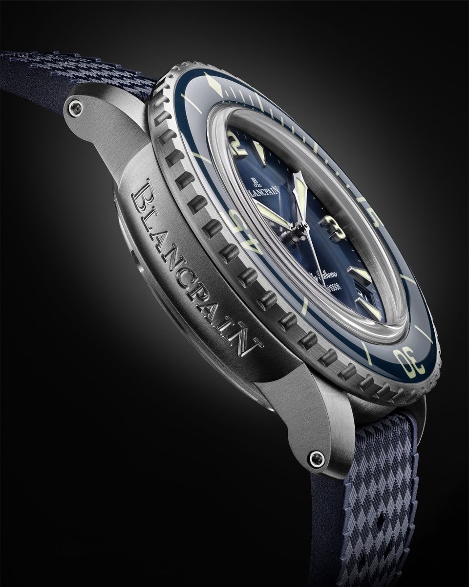 Explore new depths with the Fifty Fathoms Automatique in 42 mm.

Crafted from lightweight Grade 23 titanium, this timepiece combines adventure and elegance with its striking blue dial.

Discover more : bit.ly/3YqgeWD

#Blancpain1735 #BlancpainFiftyFathoms