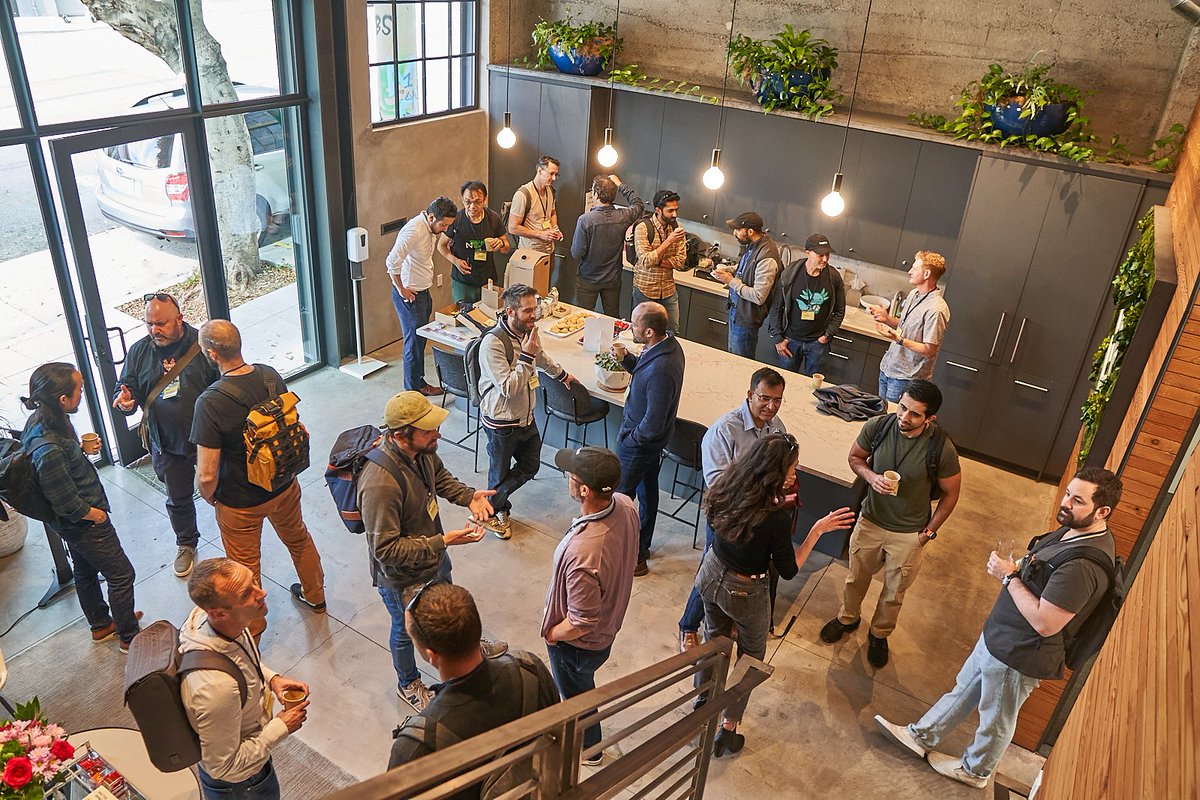 Essence Venture Capital tweet media