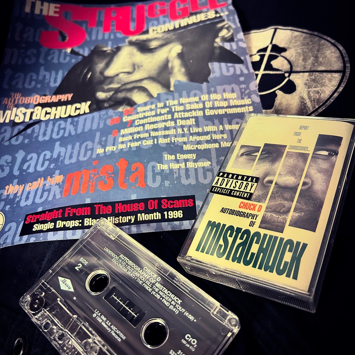 hiphopgods's tweet photo. @MrChuckD - Autobiography of Mistachuck
#mistachuck #no #generation #wrekkked #doidaredisturbtheuniverse #freebigwillie #horizontal #heroin #talkshowcreatedthefool #underdog #endonesia #thepride #paid #cassetteweek #hardrhymer #autobiographyofmistachuck #chuckd #hiphopgods https://t.co/2D7FOjJTkZ