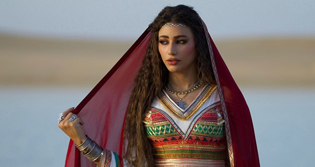 Bitajarod's tweet photo. هايدي موسى تغني باللهجة السيناوية في "لسه صبية".. ووالدها مفاجأة الكليب
https://t.co/g1kh83Nv0S
@HaidyMoussa @batoularafa https://t.co/vhMngd3S8F