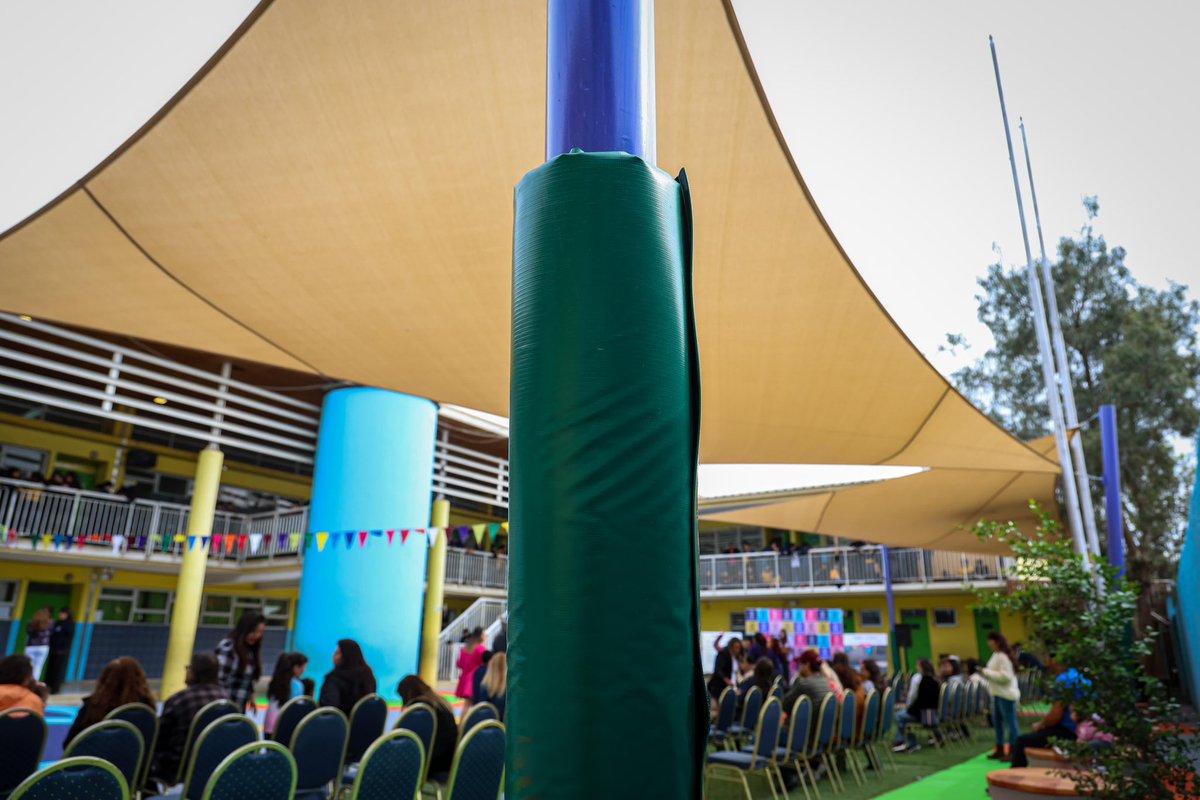 Obras de mejoramiento Escuela Las Américas ⚒️🏫 Inauguramos las obras de mejoramiento en el establecimiento🤞Esta iniciativa permitirá a las y los estudiantes contar con un espacio 100% renovado para su recreación 🚸 #JuntosAvanzamos