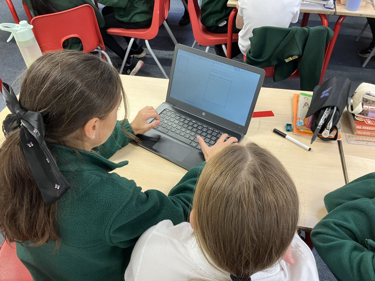 B5BPEF's tweet photo. Today we wrote imaginary webpages and used a scoring sheet to see if our page would be top of a search engine. We considered how many times we used key words, what our URL could be and what pages should we link to. Next lesson we will try and improve the score of our pages. https://t.co/yX358mPYLH