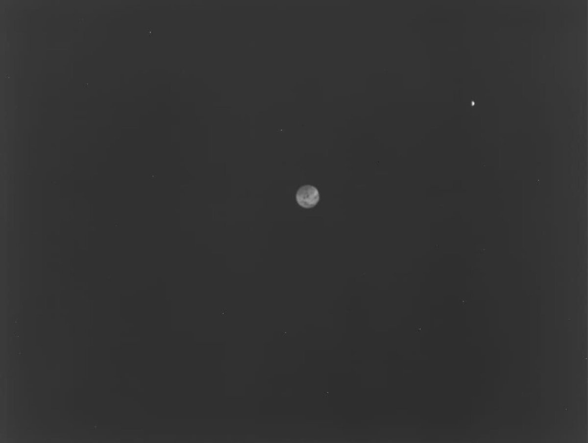 IAC_Astrofisica's tweet photo. 🚀La misión #Hera de #ESA comienza a enviar imágenes. 

📸 Captó esta imagen de despedida de la Tierra y la Luna el 11 de octubre desde una distancia de 1,6 millones de km. 

La 4️⃣ es la captada por HyperScout H,  diseñado por el IAC
 
#HeraMission #ESASpace #LunarExploration https://t.co/hw1bT0vNYo
