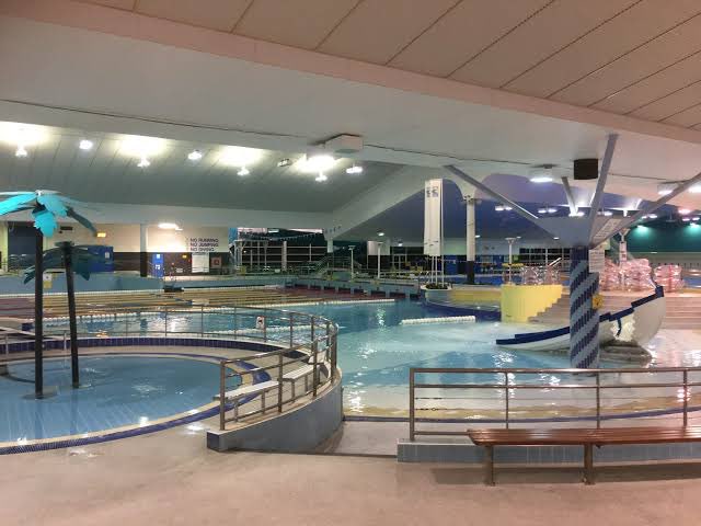 norriei's tweet photo. @KeyTryer I mean my local pool kinda looked like poolrooms especially in the late 90s/early 2000s https://t.co/4f34hexh2n