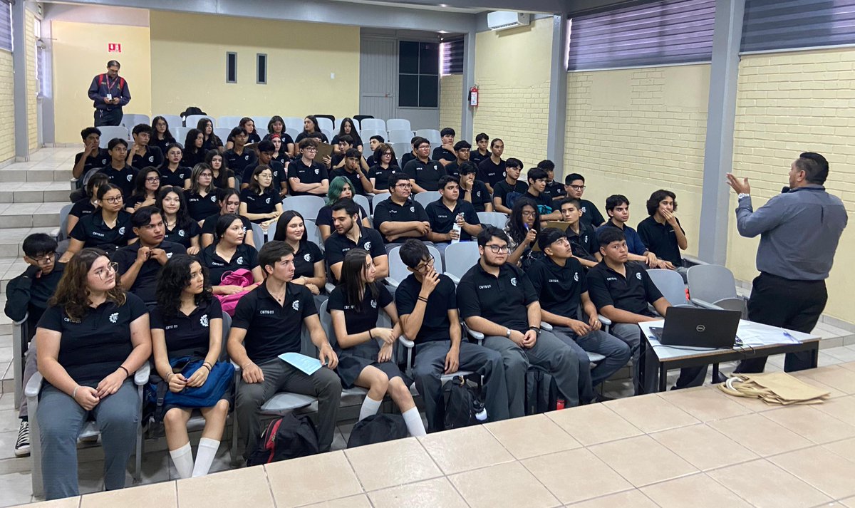 IEESonora's tweet photo. Conscientes de la importancia de fomentar la #ParticipaciónCiudadana en la juventud, personal del #IEESonora concluyó con las capacitaciones a más de 450 estudiantes de ambos turnos del Centro de Bachillerato Tecnológico Industrial y de Servicios CBTIS No. 11 https://t.co/pcV7u6gMH1