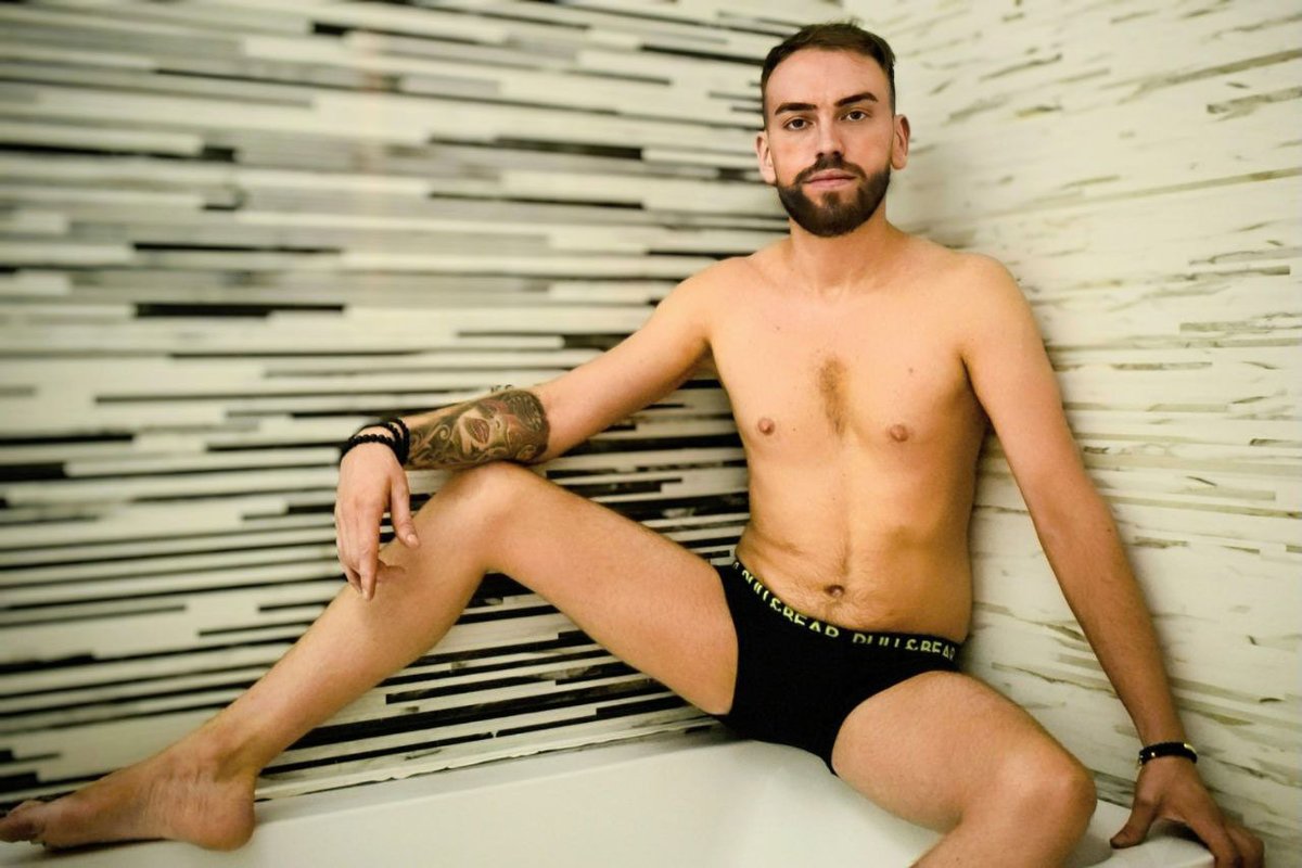 floslayer1's tweet photo. I'm waiting for you on my onlyfans channel, let's take a shower together.

https://t.co/ajcrxSEolD

#promotwt,#onlyfans, #onlyfansspotlight, #onlyfansmen,#onlyfansbabe, #onlyfansmodel, #OnlyFansPromo, #Onlyfansnewby, #onlyfanspages,#onlyfanscreator,#emen,#sellingcontent,#fansmen. https://t.co/YLGs6P9uLu