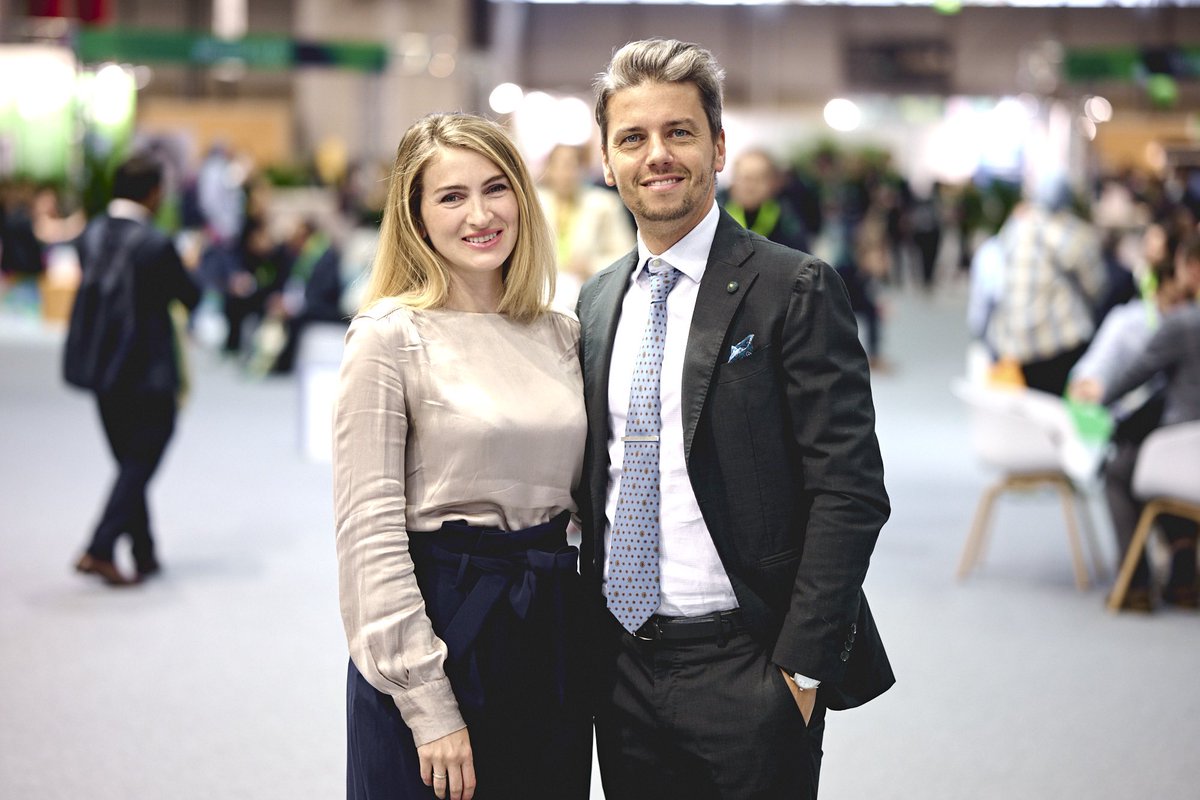 Gio_Marchegiani's tweet photo. 🟢🟢Delight to launch with @ArchibugiLivia the new @my_ueg project on “Quality indicators in pancreatic ductal adenocarcinoma” 

From Vienna 🇦🇹 we demand better care for our patients !!! https://t.co/b64GOnBUTK