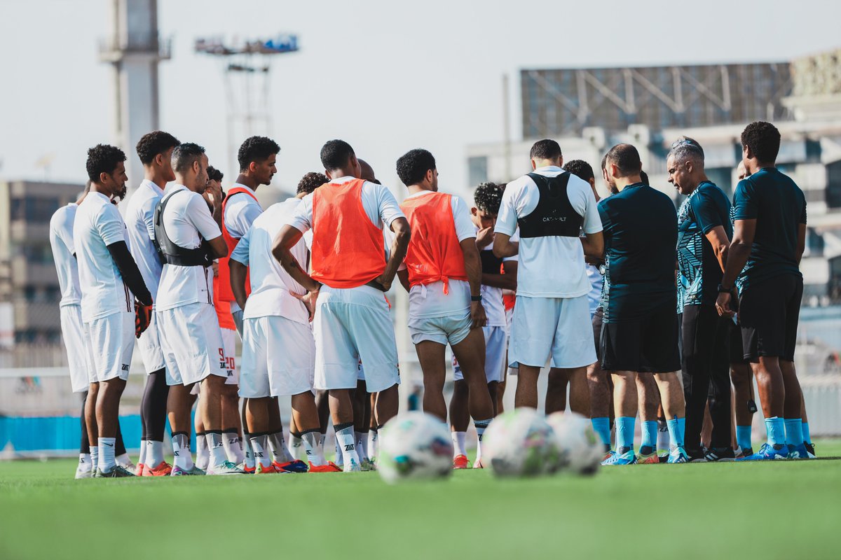 عائلة واحدة 💪

#Zamalek | #MostTitledIn20C | #الزمالك_أولًا | #أكبر_قلعة_رياضية