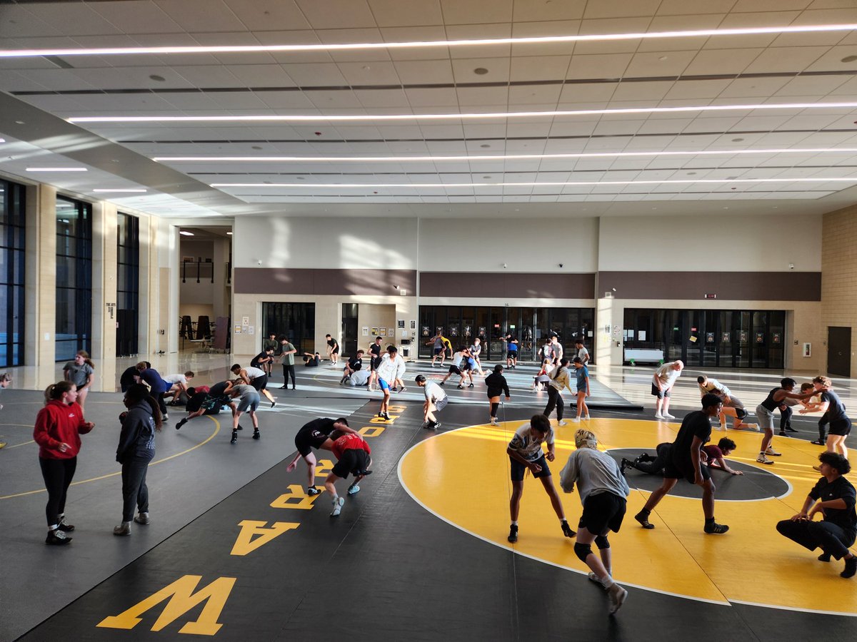 Coach Holtrop (@coachb_holtrop) on Twitter photo Thanks to <a href="/FHCoyoteWrestle/">Heritage Coyote Wrestling</a> and <a href="/ReedyWrestling/">Reedy Wrestling</a> for coming over to practice with us today. Volleyball had the gyms, but luckily our cafeteria is spacious!
#RYS Thanks to <a href="/FHCoyoteWrestle/">Heritage Coyote Wrestling</a> and <a href="/ReedyWrestling/">Reedy Wrestling</a> for coming over to practice with us today. Volleyball had the gyms, but luckily our cafeteria is spacious!
#RYS