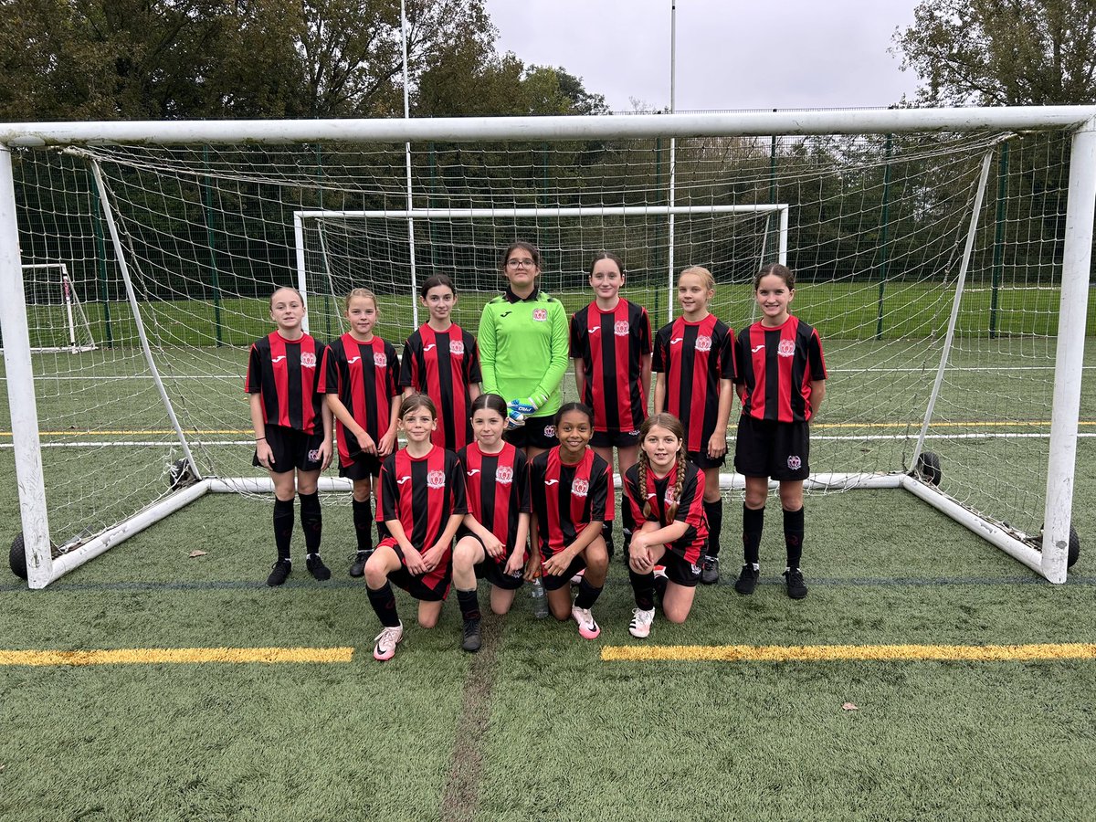 ⚽️Well done to the year 7 girls who won their first ever fixture for Queens’ 7-0 against JOA. 👏
What a talented bunch of girls⚽️👏👏👏

Well done to Florence scoring 4⚽️⚽️⚽️⚽️