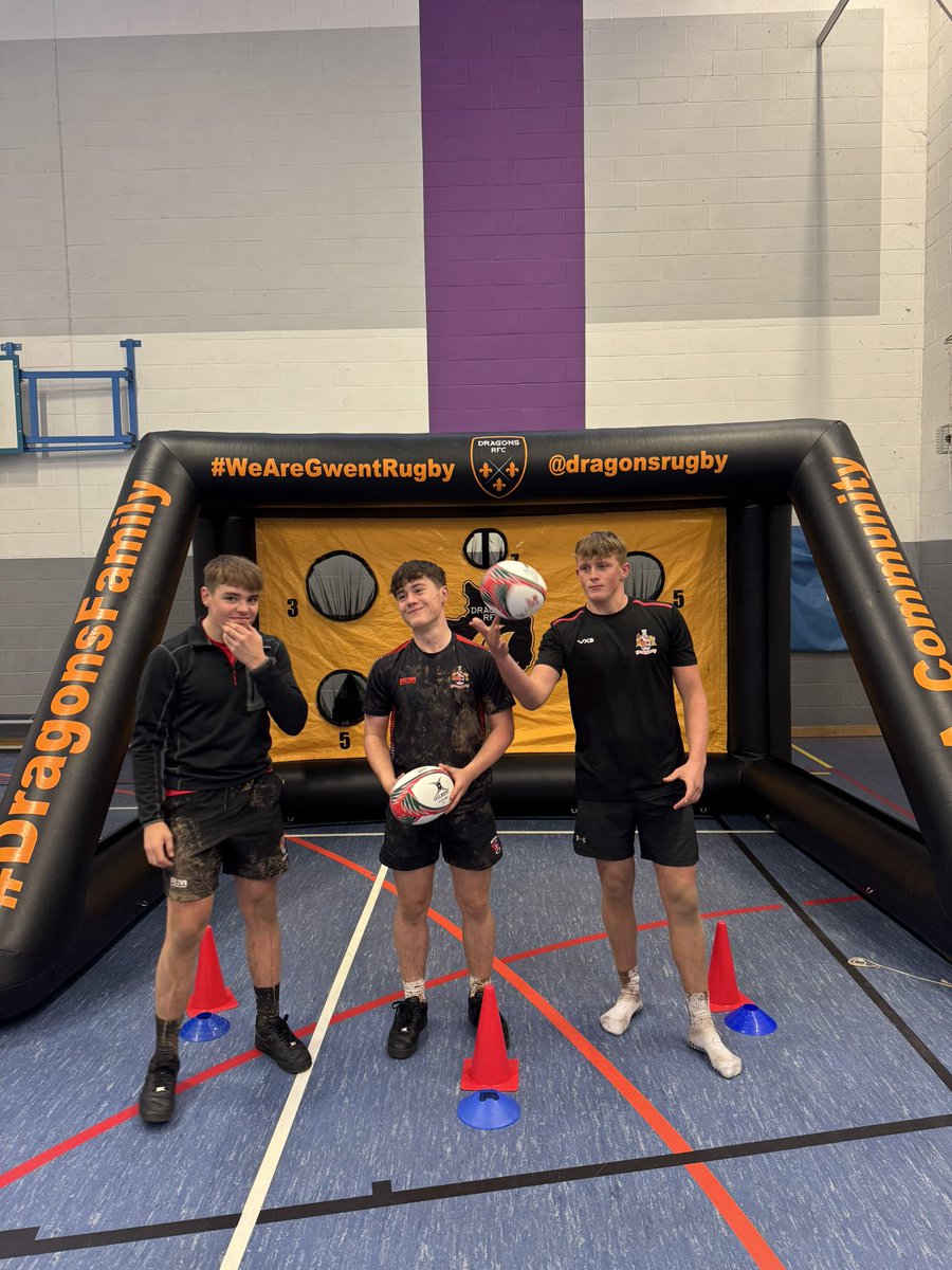 Matthew Lewis Coaching (@mrlewisnhs) on Twitter photo Huge thanks to <a href="/DRA_Community/">DRAGONS RFC COMMUNITY 🐉</a> for allowing us to use their passing cage for our Year 5&6 open evening.
3 more leaders deployed internally tonight with another heading across to <a href="/RugbyKnights/">Knights Rugby</a> to help out with some coaching again 🏉
<a href="/NewportH/">Newport High School</a> | <a href="/Transition_NHS/">NHSTransition</a> | <a href="/WRU_Community/">WRU Community - Wrth galon y genedl</a> Huge thanks to <a href="/DRA_Community/">DRAGONS RFC COMMUNITY 🐉</a> for allowing us to use their passing cage for our Year 5&6 open evening.
3 more leaders deployed internally tonight with another heading across to <a href="/RugbyKnights/">Knights Rugby</a> to help out with some coaching again 🏉
<a href="/NewportH/">Newport High School</a> | <a href="/Transition_NHS/">NHSTransition</a> | <a href="/WRU_Community/">WRU Community - Wrth galon y genedl</a>