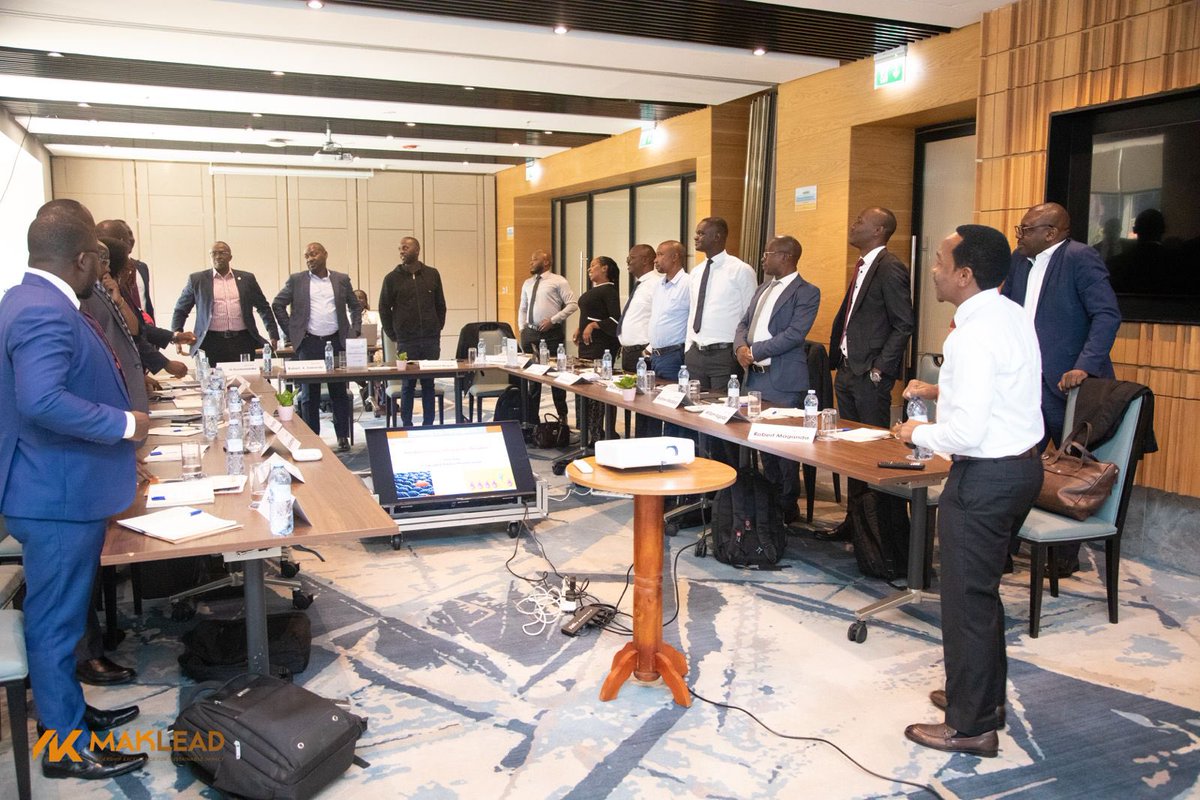 Just concluded day 1 of the MAKLEAD LEP with an insightful session from Stephen Mukasa, Team Lead at CEO Summit! He explored Understanding Your Personality, focusing on behavior drivers, strengths, and blind spots that shape our leadership identity.<a href="/StevMukasa/">Stephen Mukasa, PCC</a>