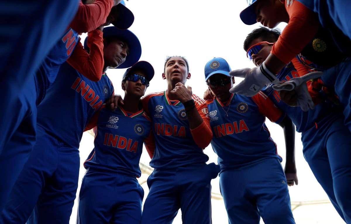 TheKhelIndia's tweet photo. 🚨OFFICIAL - INDIA CRASHED OUT OF T20 WC

What went wrong for India? Changes needed? https://t.co/rOvbnn0iM9