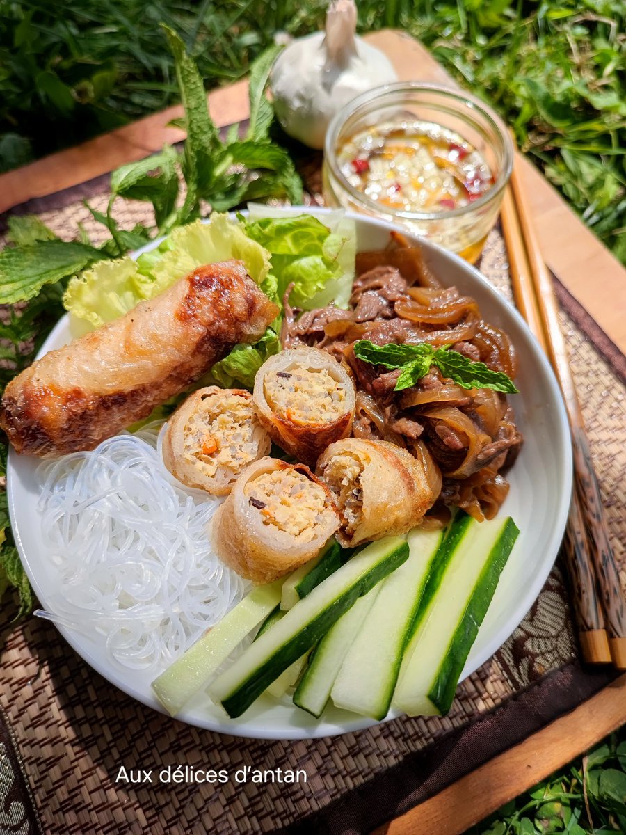 DelicesAntan's tweet photo. Bonjour
Tu viens manger un bo bun à la maison ?
Avec toute cette pluie et la grisaille, je vais faire voyager tes papilles.
https://t.co/7znDnMHAZO
#bobun #Vietnam #recipes #plat https://t.co/G1z32e4DrN