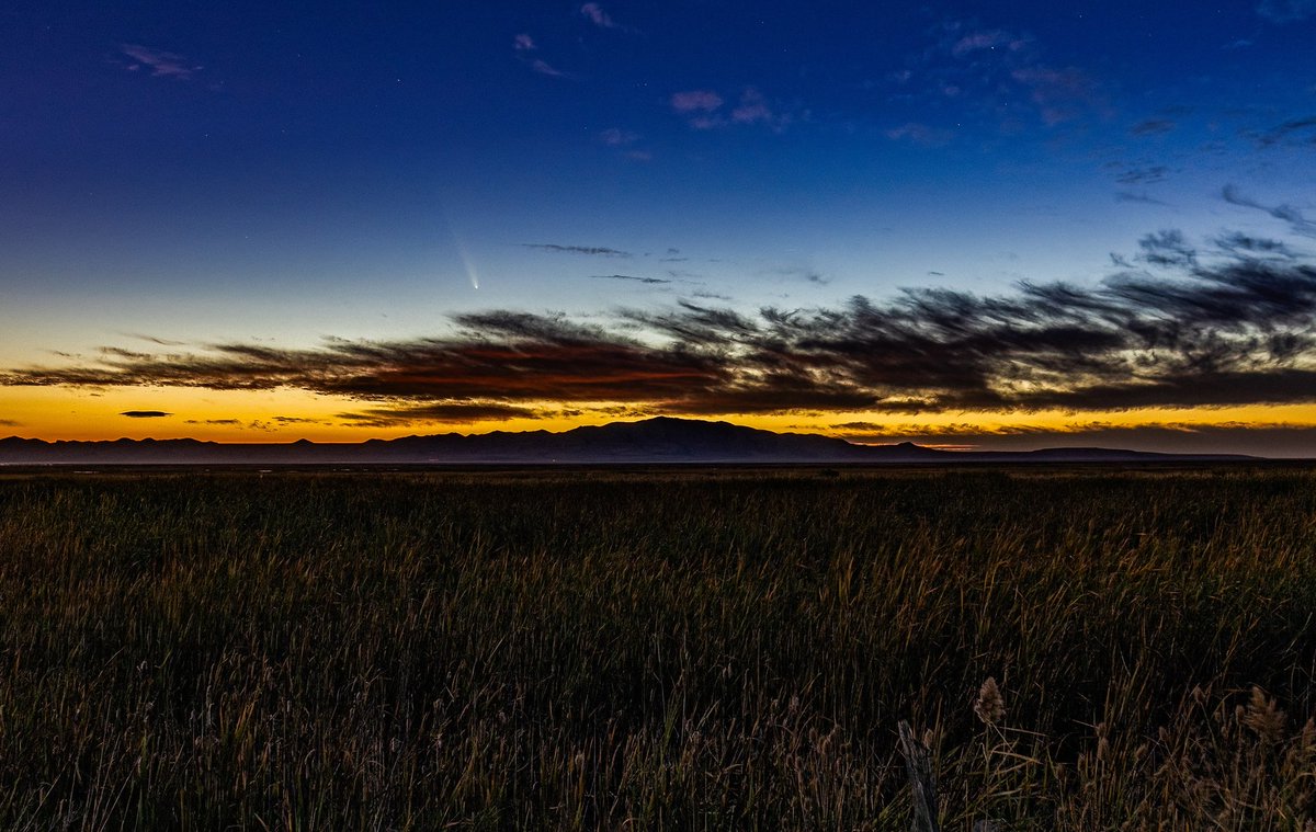 Need a #darkskypark to see the comet?  We know a place! 
📷Night Sky Science