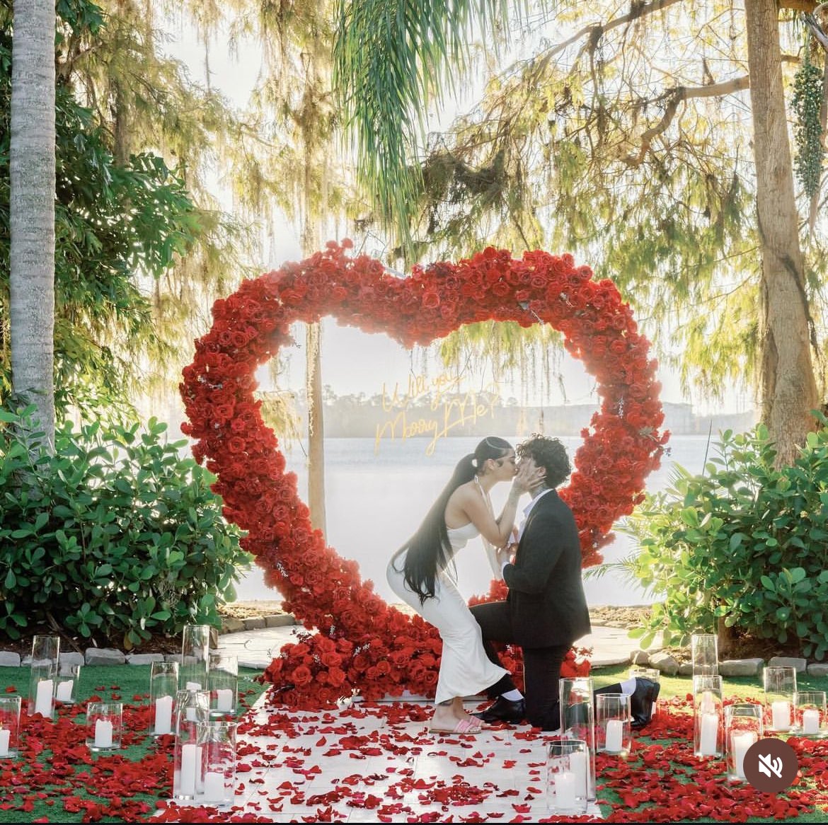 moonfaiire's tweet image. What yall think about this?? 👀👀