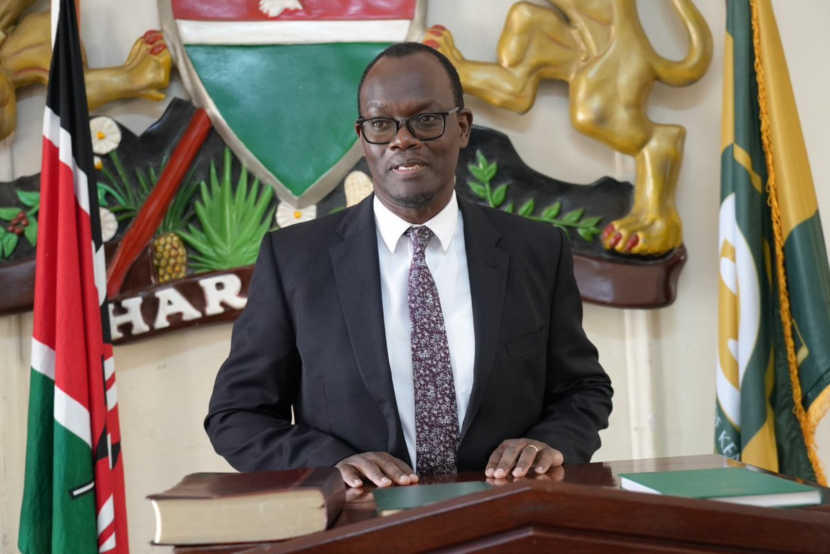 Deputy Chief Registrar of the Judiciary Paul Ndemo presided over the swearing-in ceremony of members of the Selection Panel for the recruitment of nominees for the appointment as the Vice-Chairperson and members of the Public Service Commission (PSC). Those who took the Oath of