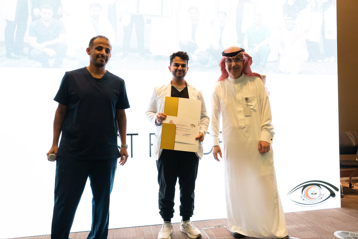 Ophtha_MNGHA's tweet photo. Best Residents for the Academic Year of 2023-2024 🏆
Abdulaziz Alotaibi R4
Saeed Alshahrani R3
Abdullah Alharbi R2
Mozon Alshareef R1 https://t.co/o47ixYeFgQ