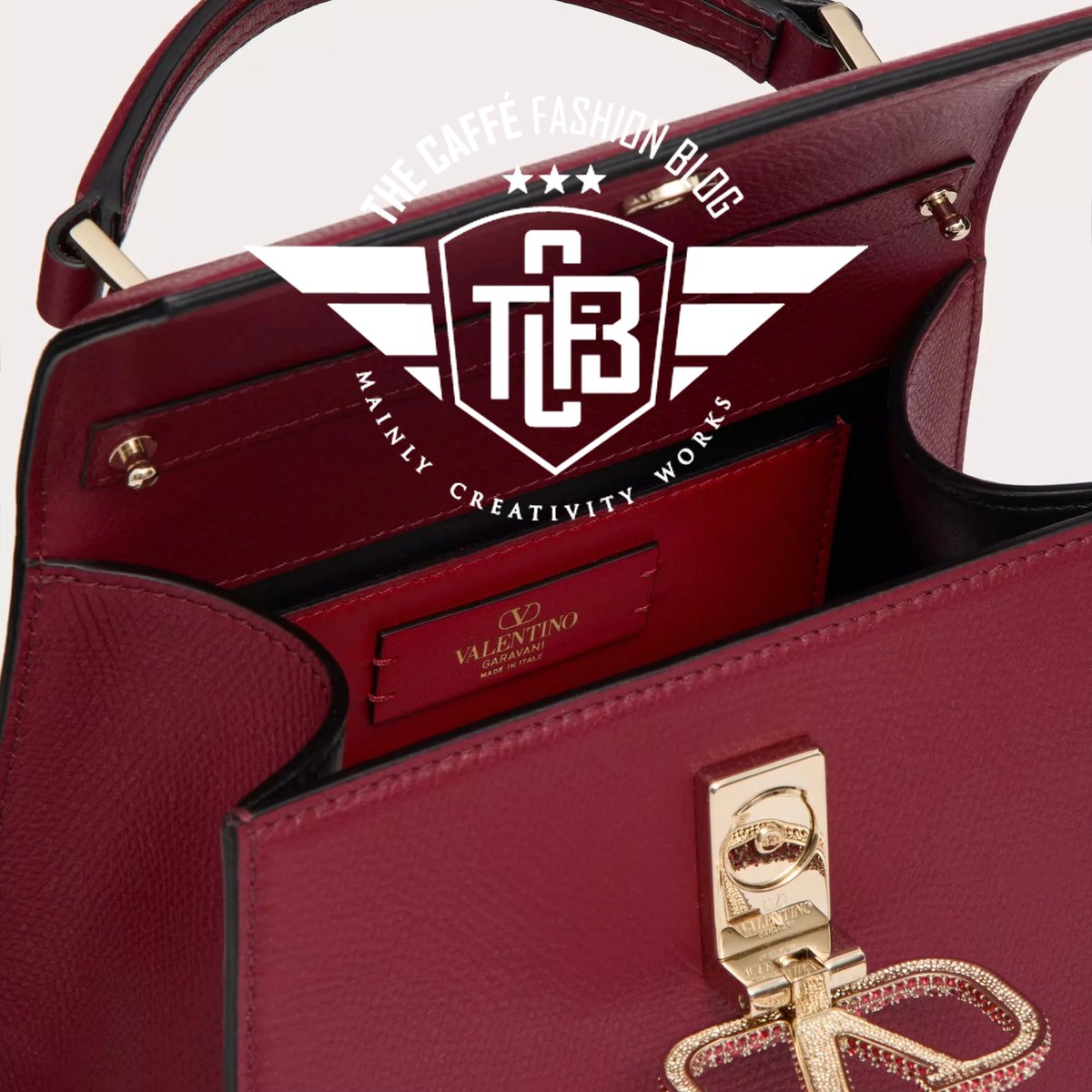 thecaffeblog's tweet photo. Valentino Fashion Designed Bag
New Designed Fashion Female Bag Designed By Valentino In Quotes From The Valentino Brand a Mission Classic Is Seen a New With ToneOnTone Crystals Embellishments Show The Valentino Garavani Brand Curtesy TheCaffèFashionBlog. Valentino Garavani Brand. https://t.co/zMAq0hRM7y