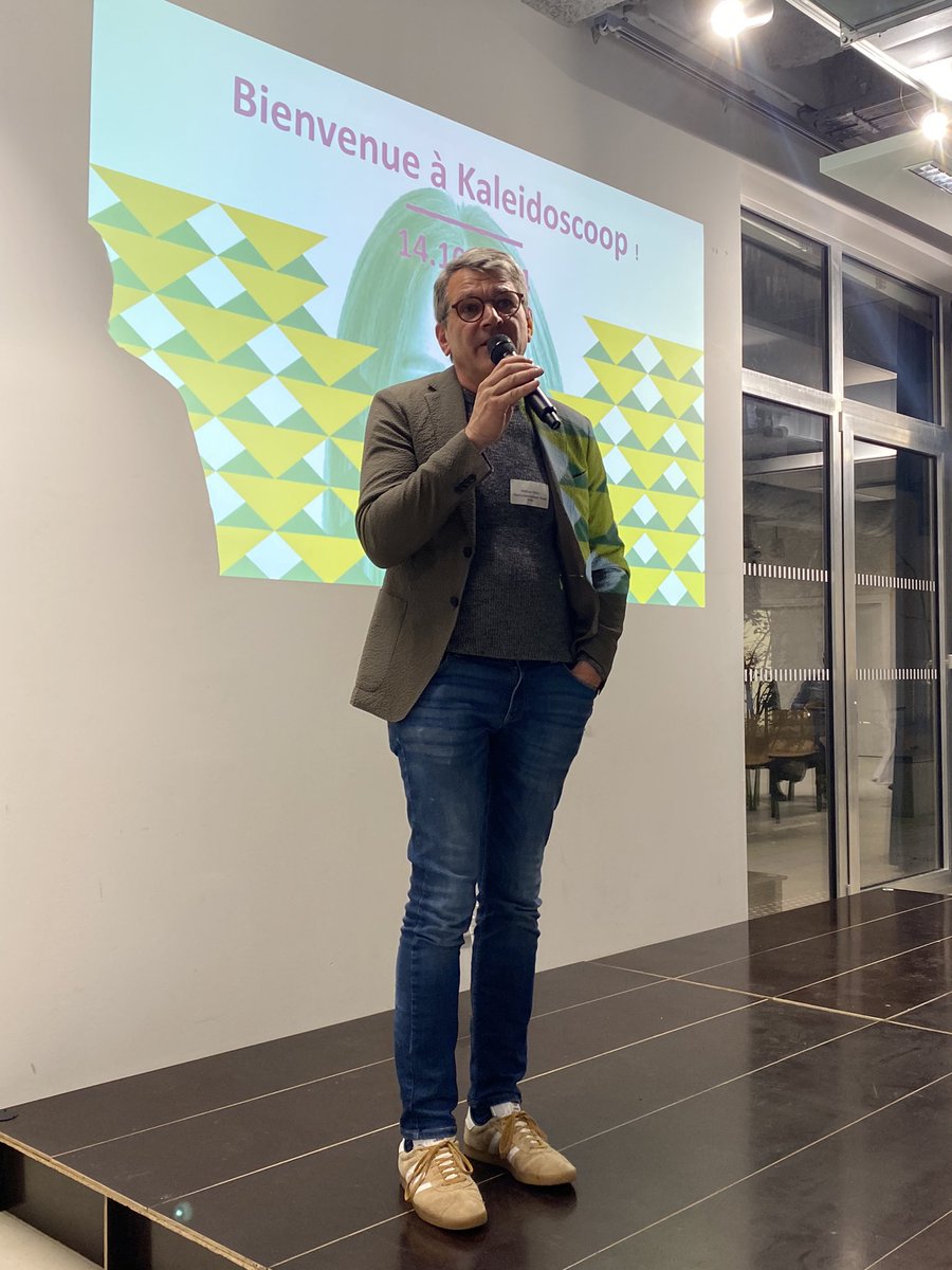 Les cheffes et chefs d’entreprise de Kehl se retrouvent ce soir à #Strasbourg, à Kaleidoscoop. Occasion pour la <a href="/MDE_Strasbourg/">Maison de l'Emploi</a> de présenter le lieu ressource #transfrontalier pour l’emploi. Merci au maire Wolfram Britz pour sa présence avec de nombreux entrepreneurs !