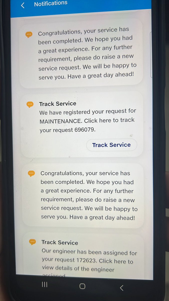 RealUmeshMishra's tweet photo. @RelianceResQ @RelianceDigital There is a business of robbing in the name of care plan, i m filed a complaint for service 3 times, his marked completed without any visit/service, no one calls, no one visits, 7000 would be taken to make a fool of the name of service. https://t.co/18FNoFOiv8