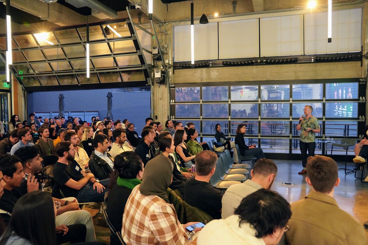 TechstarsSWSF's tweet image. What a blast! What an unforgettable night! 🎉🔥

We brought together 280 amazing people for networking, game-changing pitches, and an inspiring panel on Where Big AI Stumbles and Startups Win.

A heartfelt thank you to everyone who joined us and made this night truly special. 🙌…