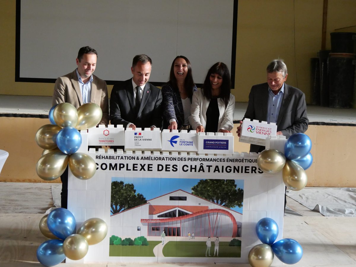 🌿💡 Lancement des travaux de rénovation du complexe des Châtaigniers à Fontaine-le-Comte ! Grâce au soutien du #FondsVert, ces travaux vont améliorer l'efficacité énergétique et réduire l'empreinte carbone du site 
✅Un projet de revalorisation des dynamiques culturelles,