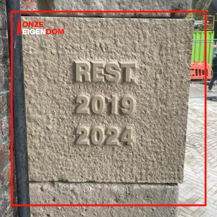 Samen met wethouder De Vries hebben leerlingen van de basisschool op het Pieterskerkhof de laatste steen gelegd van de restauratie van de Dom. Op 9 november wordt gevierd dat de restauratie nu echt klaar is. Op het Domplein is het dan feest en de Sint Maartens Parade eindigt er✨