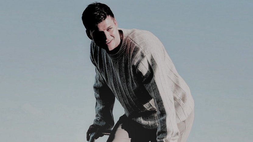 ⠀
  ⠀⠀⠀ ⠀.;⠀𝐕𝐈𝐍𝐂𝐄𝐍𝐓 '𝐕𝐈𝐍𝐂𝐄' 𝐏𝐈𝐄𝐑𝐂𝐄

lives for the sea. head in the clouds. diving teacher. an original character crafted for the outerbanks verse. SL's | banter.

⠀⠀⠀⠀⠀⠀⠀⠀ ↻ | ♡ | ↓