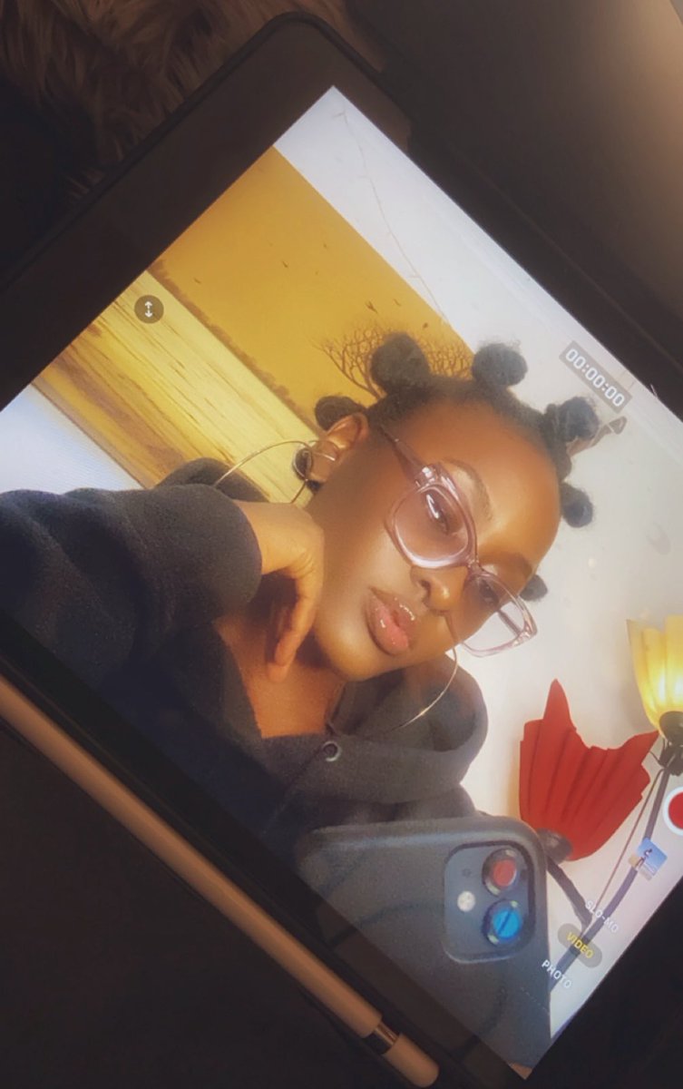 Please stream my song …

ffm.to/pholapreyeblame