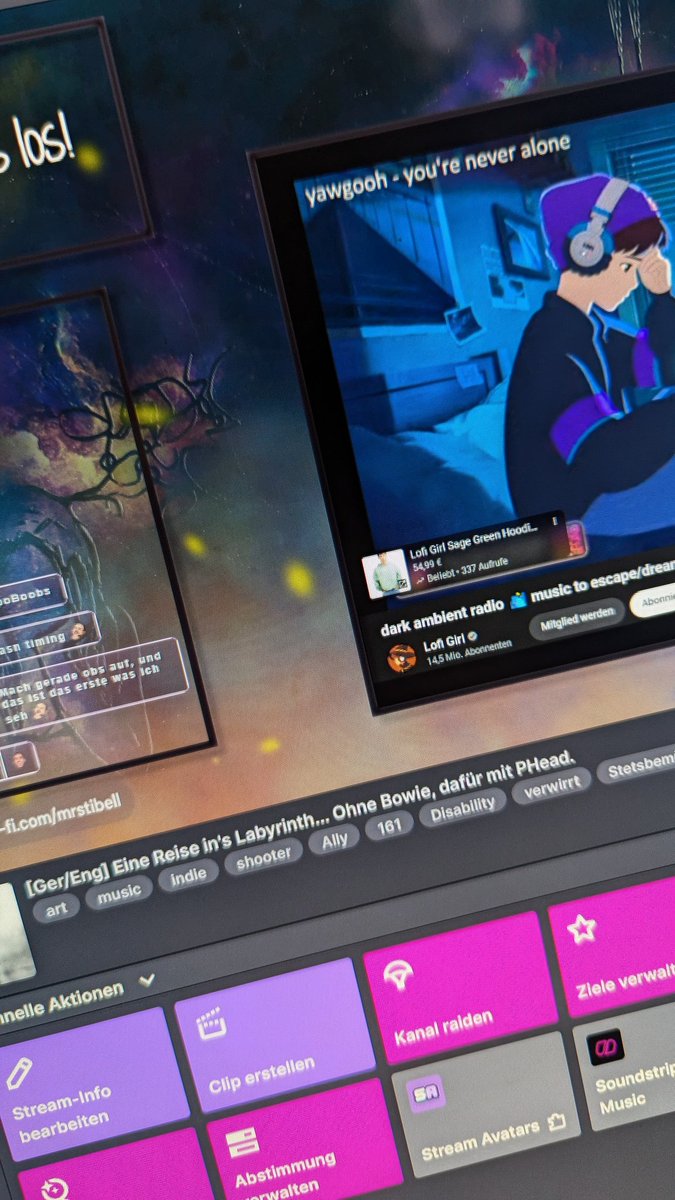 Uuuuuuuund weiter geht's. 
#SILENTHILL #twitch 

twitch.tv/tiibell_art