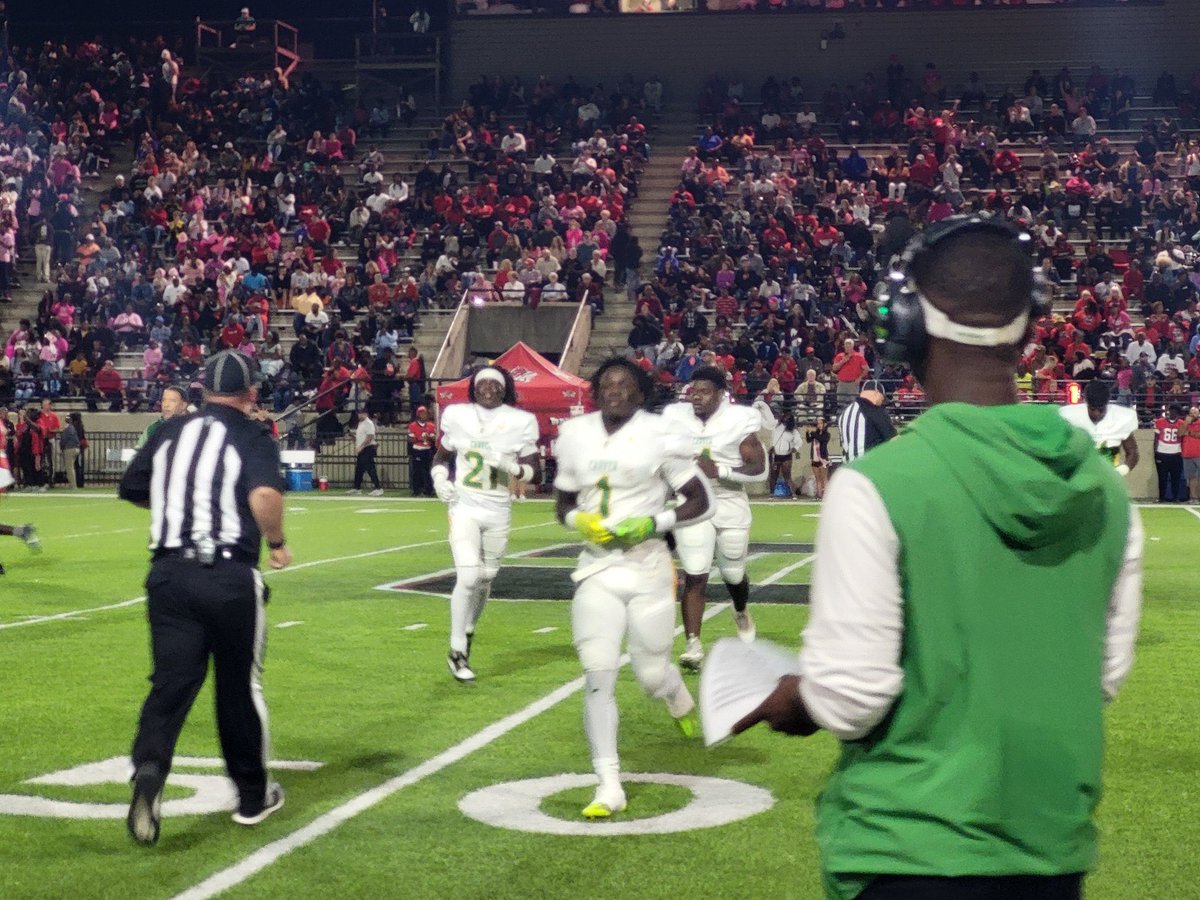 Trey_berry21's tweet photo. They gone call channel 1️⃣ #mrcomebackstronger👺
#4evakam💚🕊️ #llrobert💔🕊️ #freemyppl🔓 #lloyla #freecbe #lljaytee🕊❤️ 
#bouncebackweek🏈 🙏🏾@bobbycarr11 @CoachTDunbar @tripp_carr11 @anthonykrogers @Rockette_Rogers @Twin04 @TerrellRussell3 @CortezNettles50 https://t.co/b0wHuNFUxt