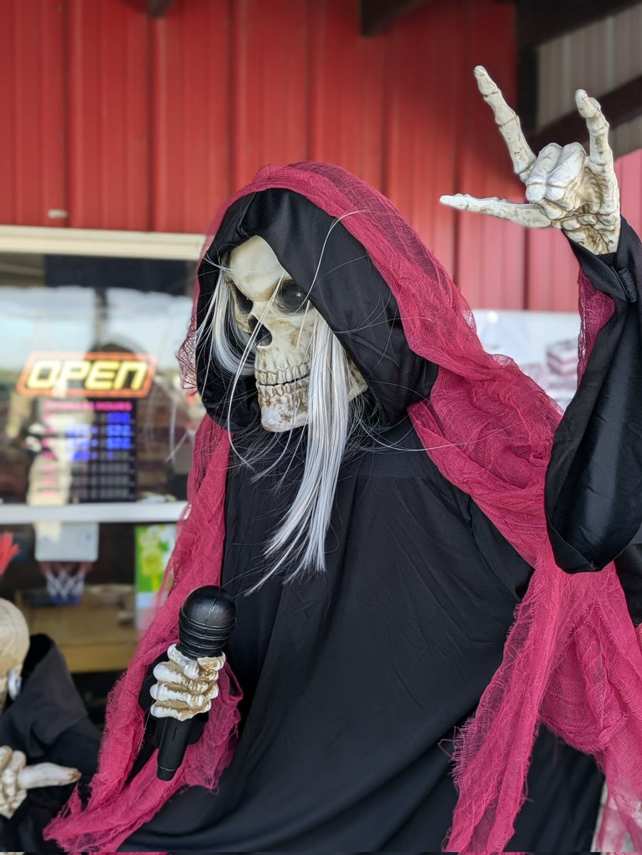 TisMeAaronGee's tweet image. 🔸 LET'S GO!!🔸 THIS ISN'T THE FIRST TIME WE'VE NOT BEEN IN 1ST IN THIS COMPETITION!! 🔸

LAST... (TO) "LET'S GO 1ST!"

#SHARE! Simply hit the daily vote, donate ONLY on 2X bonus days, &amp;amp; SHARE (everyday)!!

#aarongthompson #dailyvote #faceofhorror

faceofhorror.org/2024/aaron-g-t…