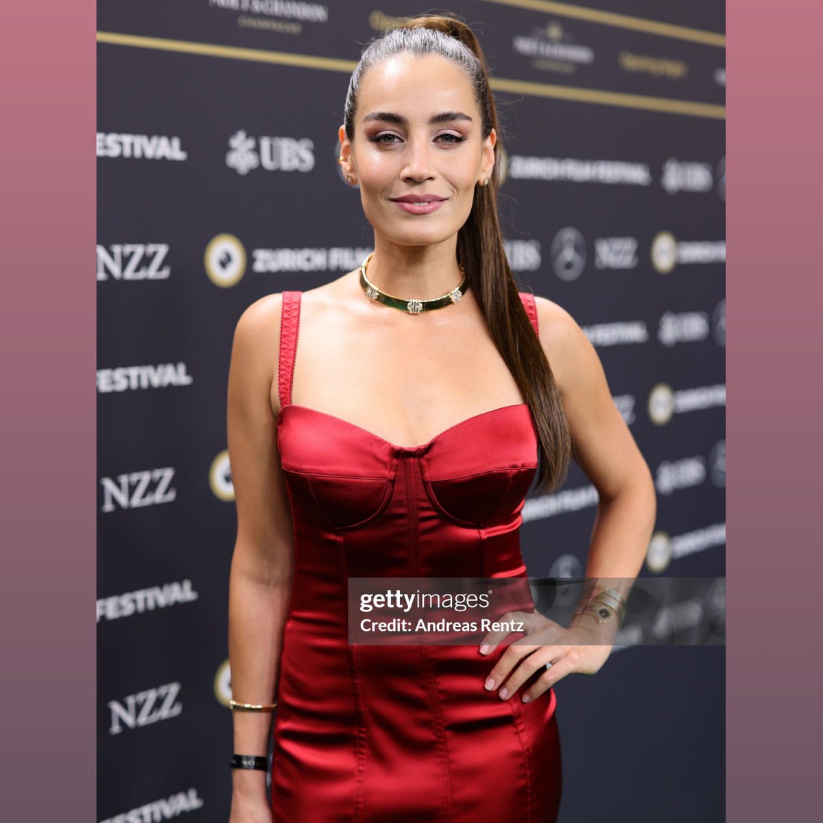 Lara Wolf attends the opening night of the Zurich Film Festival in support of her film ‘Reading Lolita in Tehran’ in Dolce &amp; Gabbana and the newest collection by Bvlgari ✨