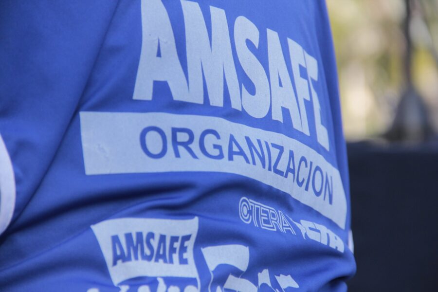 radiounr's tweet image. Convocan a jornadas de protestas para visibilizar los problemas de la #educaciónpública.

En Apuntes y Resumen,  Adriana Monteverde, Delegada seccional de  #Amsafe San Lorenzo brindó detalles sobre las actividades.

📢 lc.cx/WKn2nv