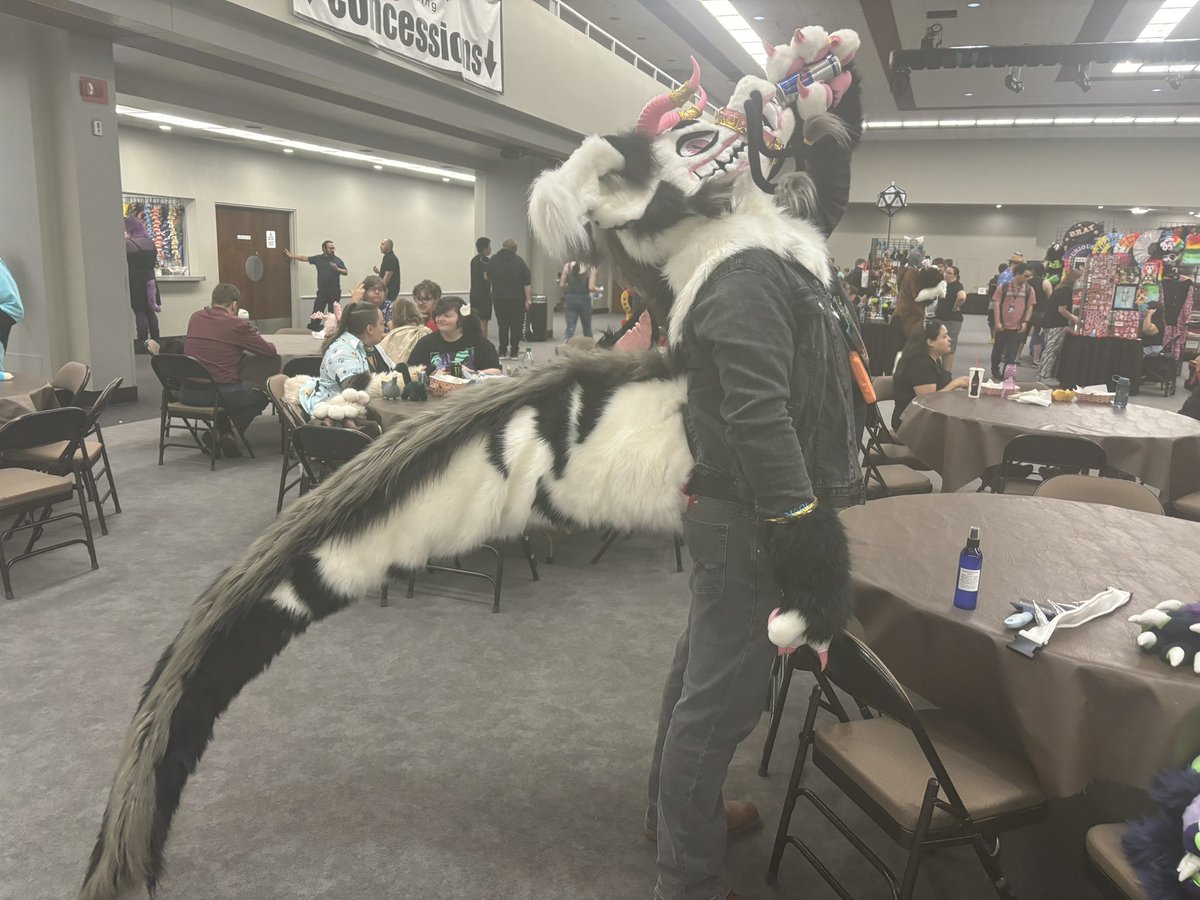 BitingBatStudio's tweet image. Since there’s been so much interest in @dragonofalltime ‘s BIG HUGE TAIL I’ll mention that I’m starting his fullsuit this summer and I’ll be posting WIPs of that (and the tail)!