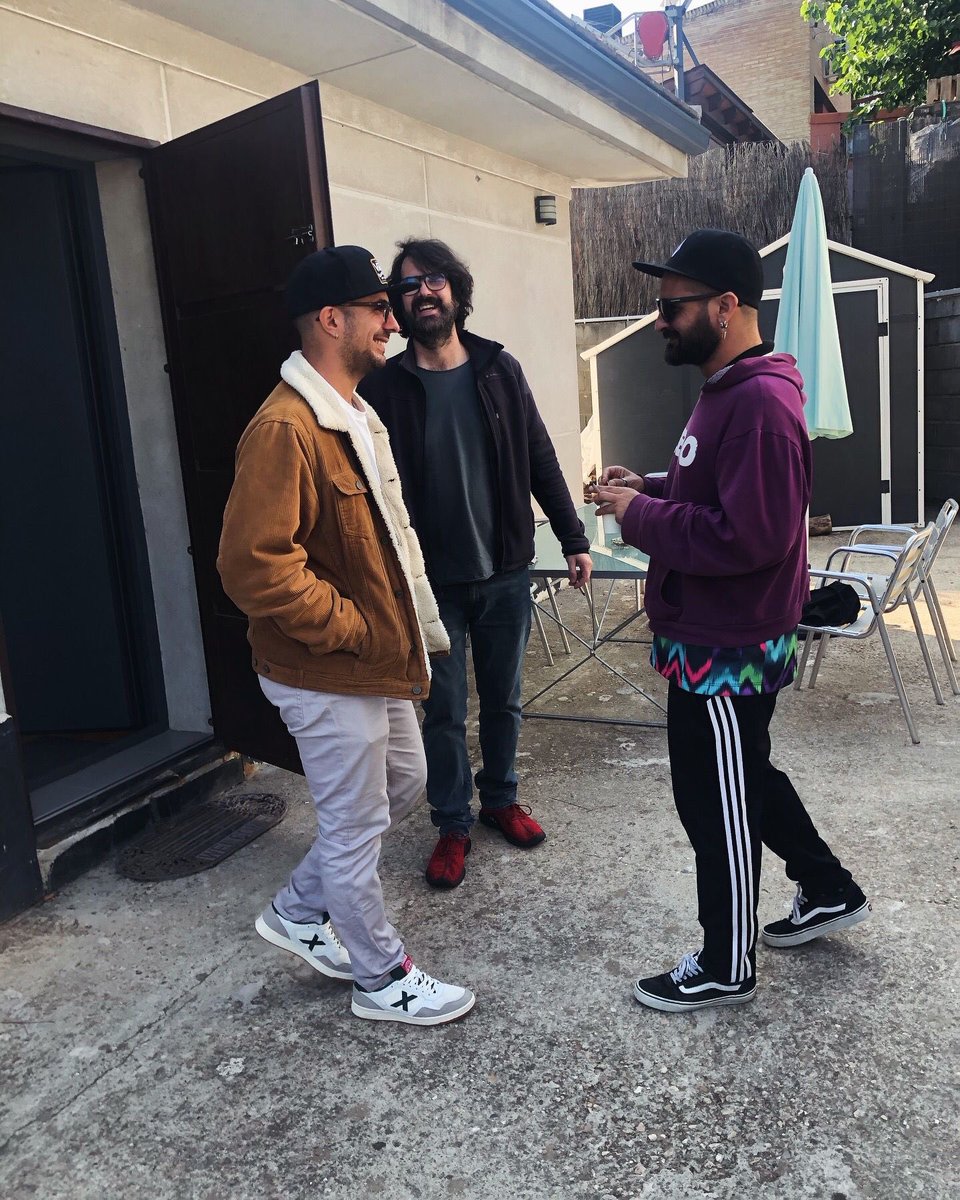 Trabajando duro (aunque no lo parezca)…