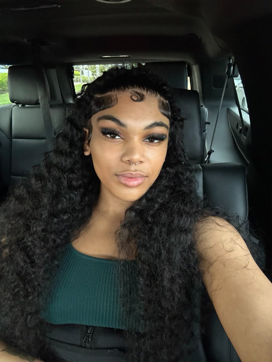 kkashgalore's tweet photo. i’m tryna turn my lil ho up and put her on wat im on💐🦋 https://t.co/ZrclCG4qq0