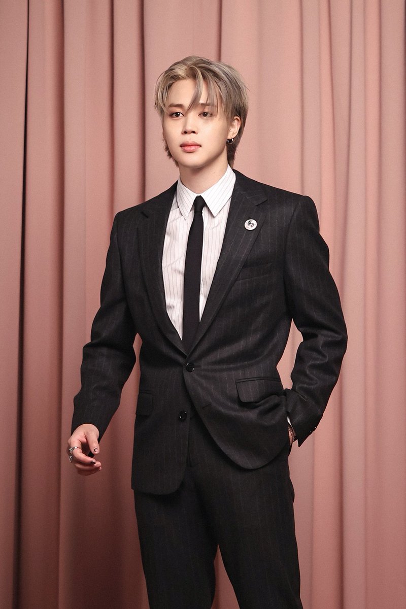 btschartpulse's tweet photo. #JIMIN (103) becomes in the 3rd Longest charting K-pop Act inside the Top 10 of the Global Spotify Daily Charts, surpassing BlackPink (102) https://t.co/ZAfKJb96x2