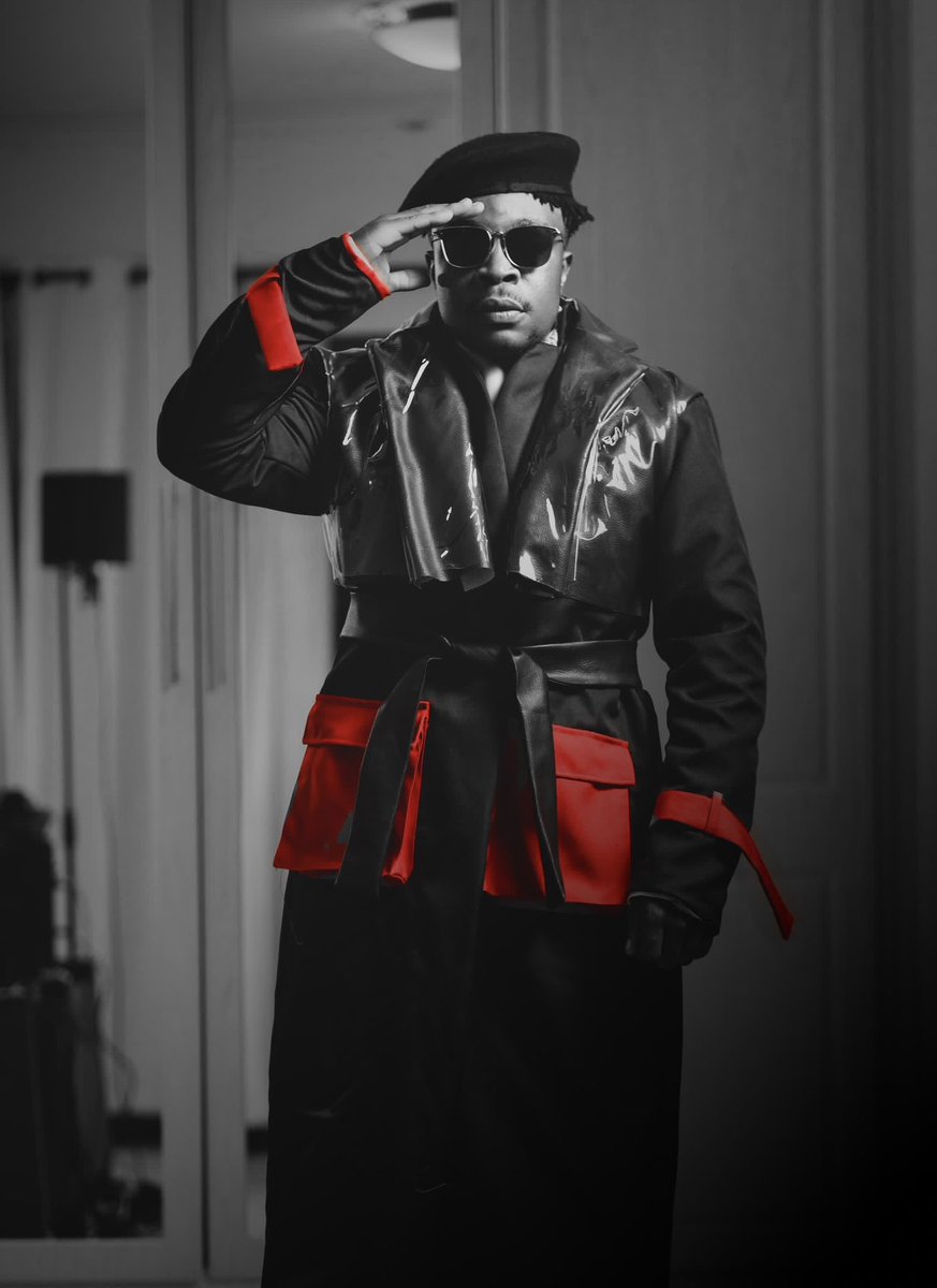 holytenzw's tweet image. Munyaviri ☄️