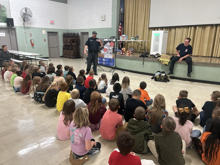 WestsideEl's tweet photo. Thank you, CFD, for talking to our 1st-3rd graders about fire safety today! https://t.co/vfhrgYW3gG