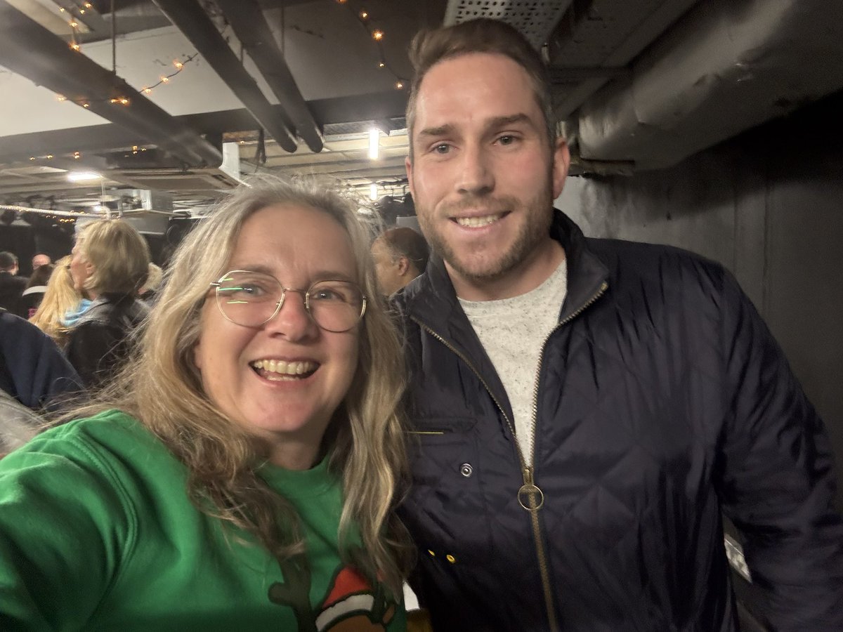 fibrefreak's tweet photo. @JoeBangles11 @JamesBlunt I got to meet Joe Bangles as well! https://t.co/Mr6CtwO4cI